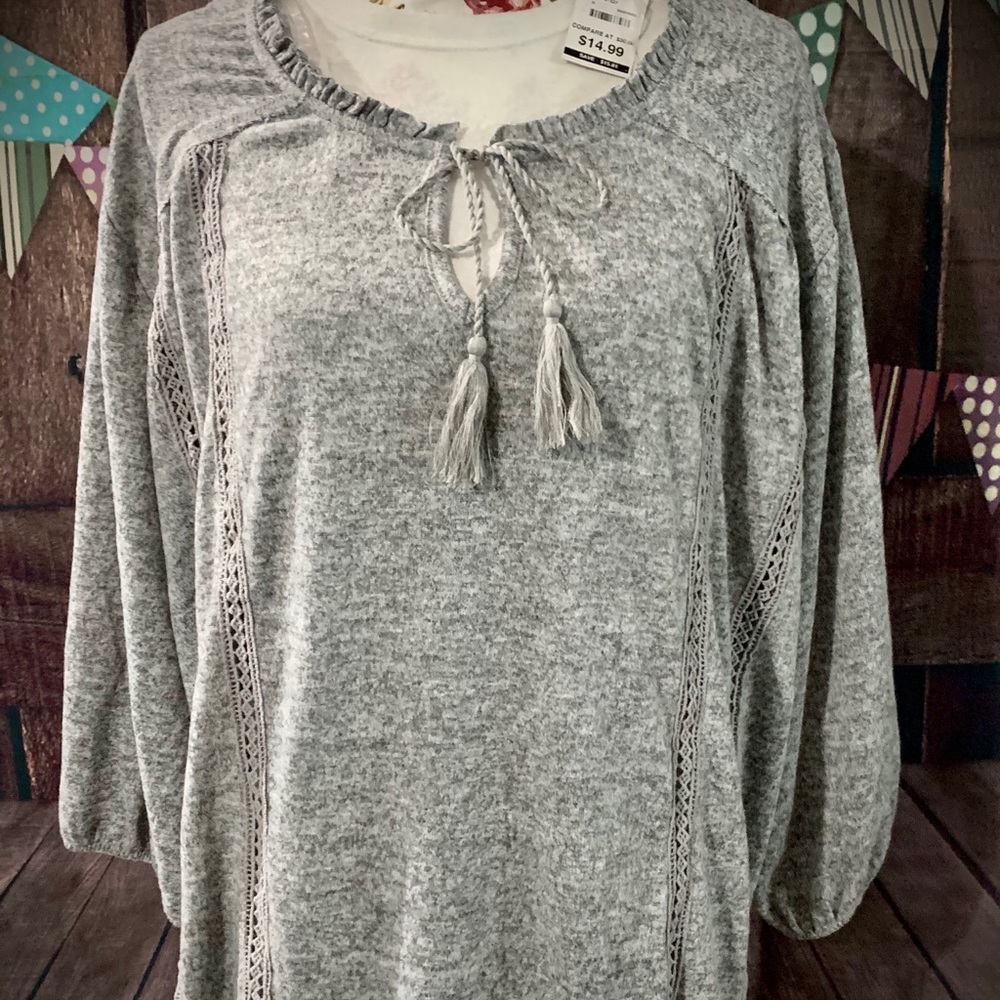 Heather Gray Top